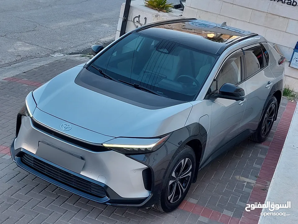 تويوتا BZ4X موديل 2022 مميز جدآ