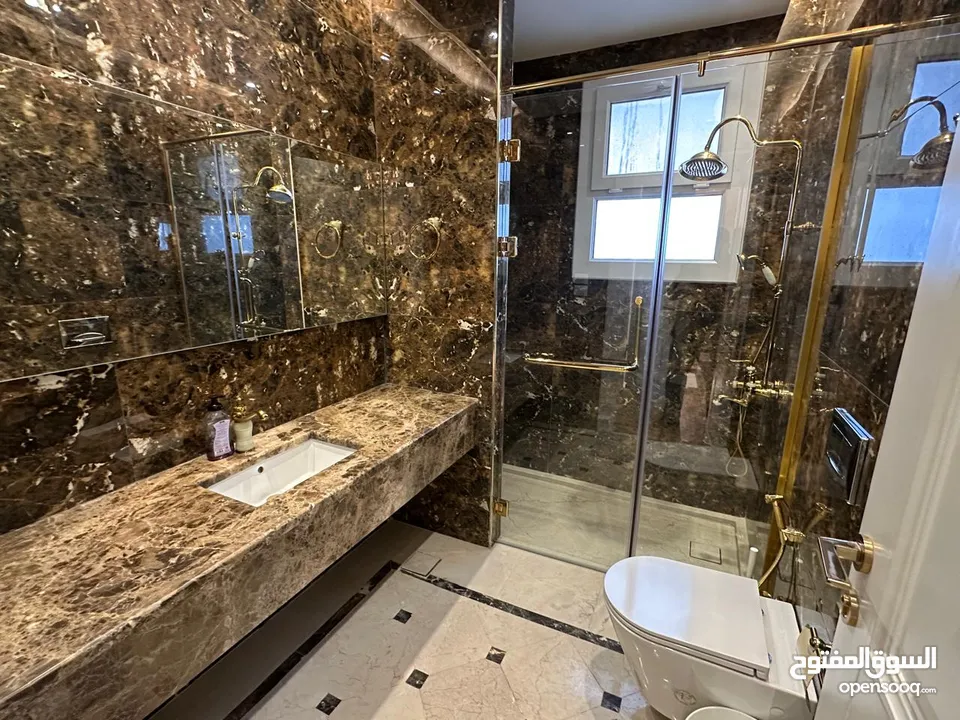 شقة 6 غرف نوم للايجار في الظهير ( Property 39856 )-175046761