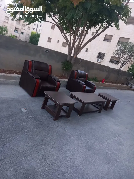 كنبايات مفرد عدد اثنين بحاله جيده جدا للبيع الموقع عمان الجبيهات