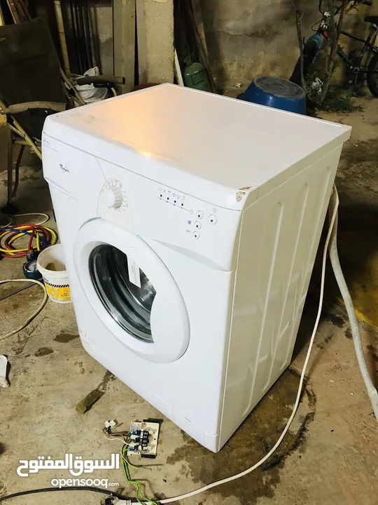 Whirlpool washing machine front load 5 kg