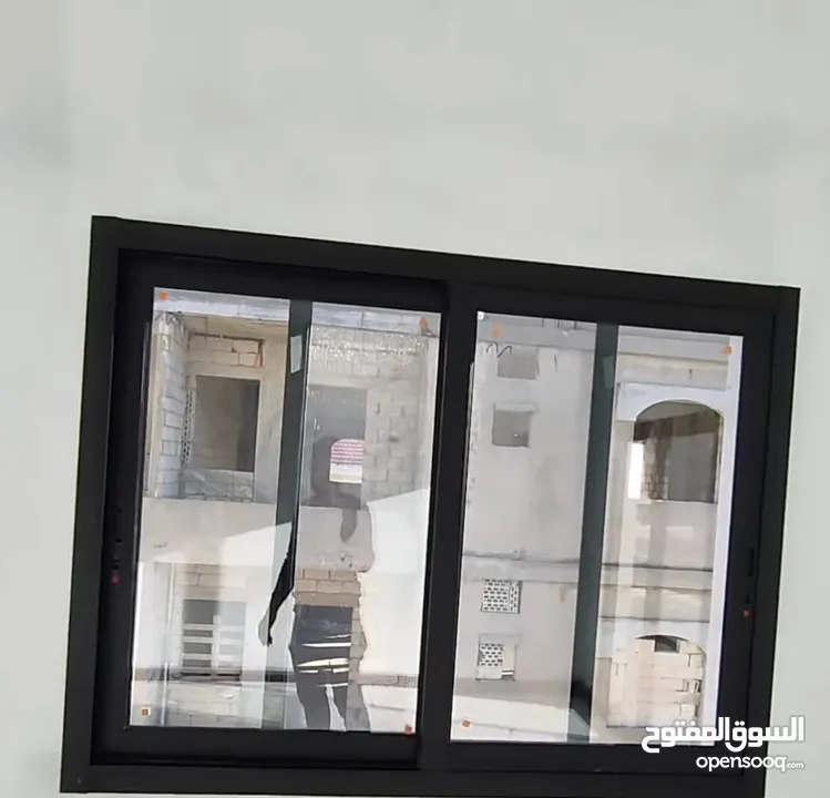 اعمال صيانه الالمنيوم - شبابيك -مناخل-وابواب اكورديون -سحاب -ستائر معدنيه ومقاطع خاصه ومسلتزماتها