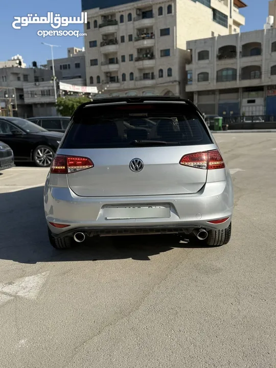 فولكس فاجن جولف ترخيص 2014 محرك 1400 بنزين