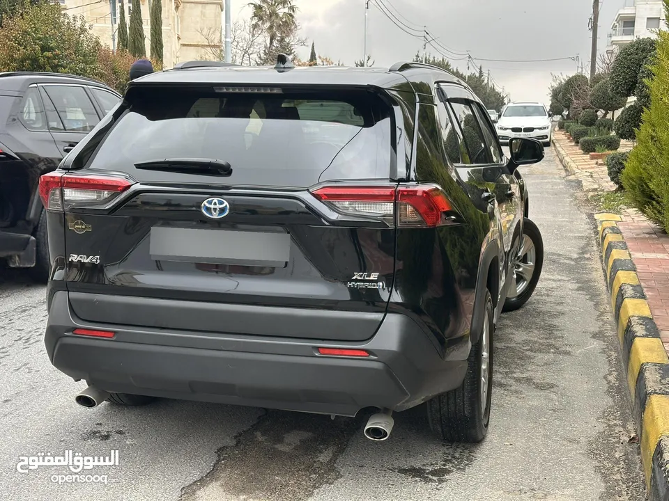 TOYOTA RAV4 HYBRID 2021 XLE