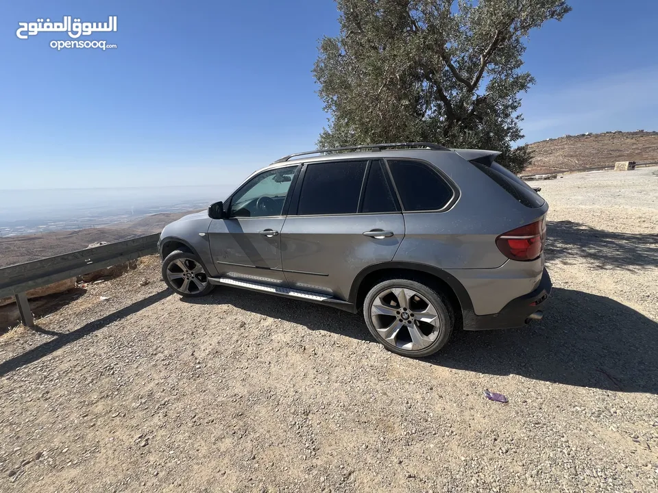 بس ام x5. 2008