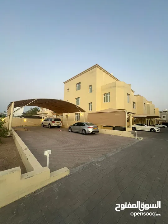 Luxurious Villa for Rent in Qurum Heights