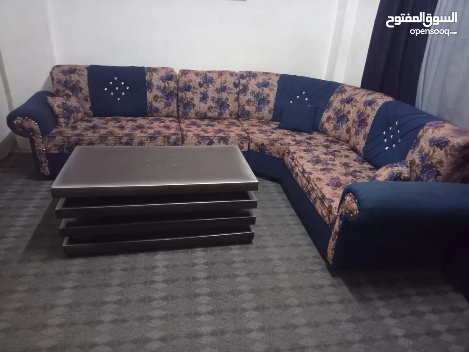 بيع كنب وطاولة