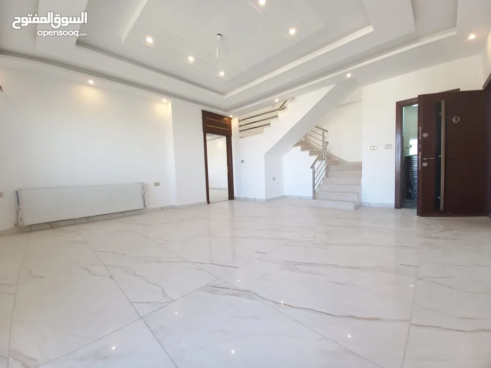 شقة غير مفروشة للإيجار في خلدا ( Property 38120 ) سنوي فقط