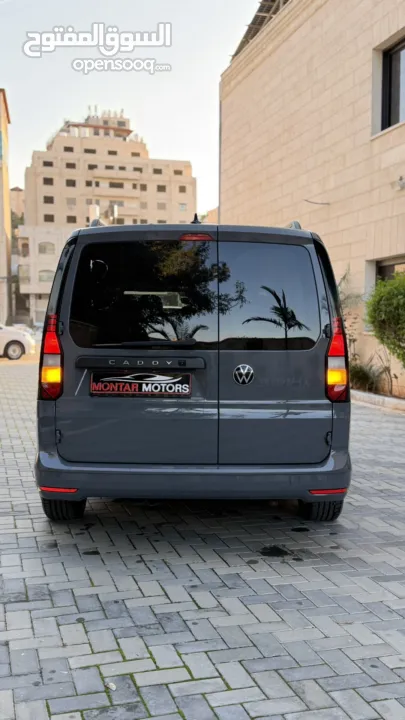 فولكس فاجن كادي ترخيص 2022/ركاب 6+1 محرك 2000 ديزل  جير اوتاوماتيك 122 حصان