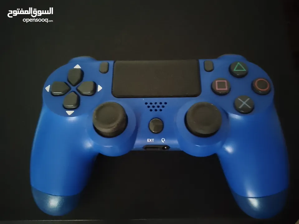 ...................... PS4 سليم 500GB + يد أصلية + يد.كوبي.- شبه جديد