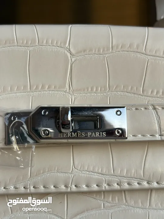 شنطة هيرمز باللون البيج بقاعدة 25 سم