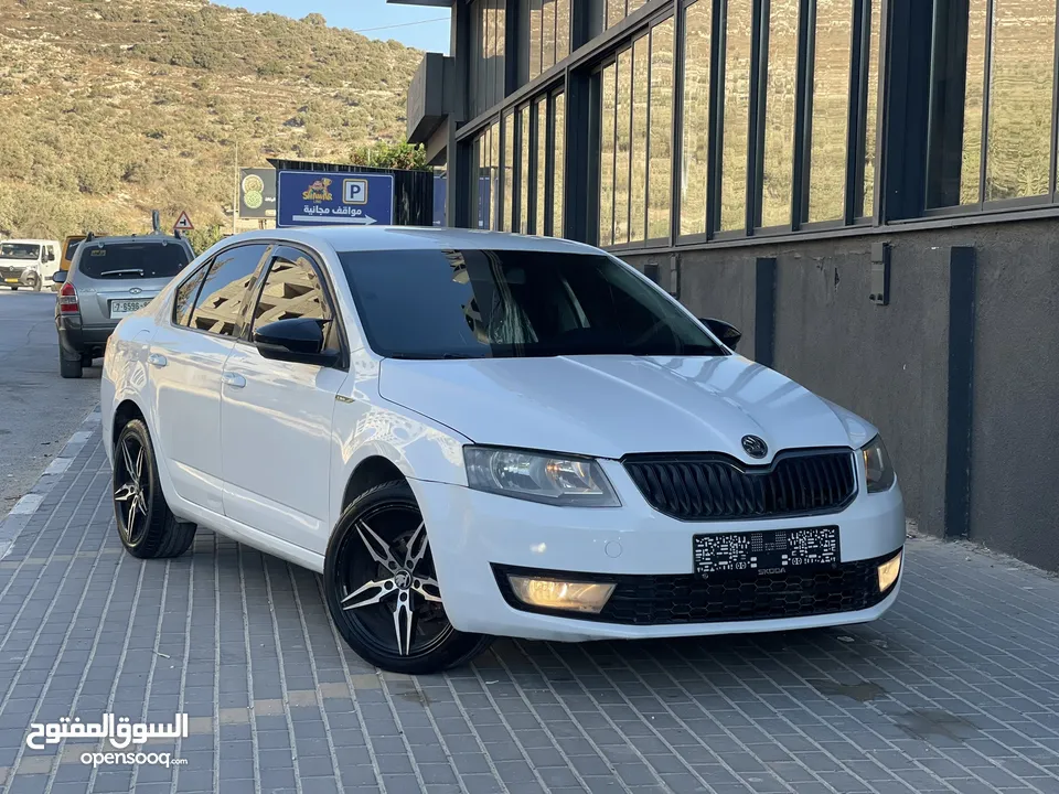 سكودا اوكتافيا 2015/14