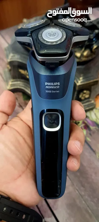 ماكنة حلاقة ناعمه من فيليبس صناعة هولندا Philips Norelco Shaver 5400, Rechargeable Wet & Dry