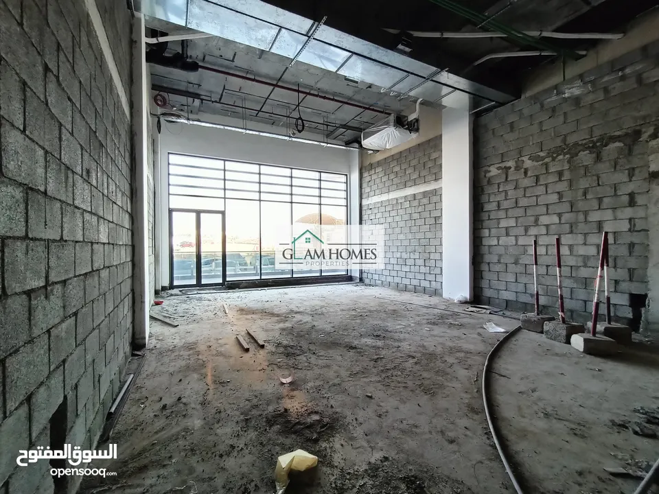 Spacious shops for rent in Muscat Hills Ref: 547S