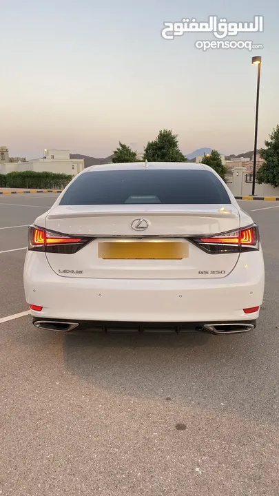 قابل للتفاوض GS350 2018