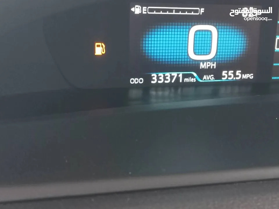 TOYOTA PRIUS HYBRID LIMITED 2022(تويوتا بريوس ليمتيد هايبرد 2022 )