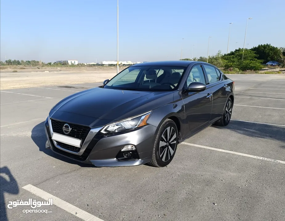 NISSAN ALTIMA MODEL 2019 SINGLE OWNER FAMILY USED  CAR FOR SALE URGENTLY