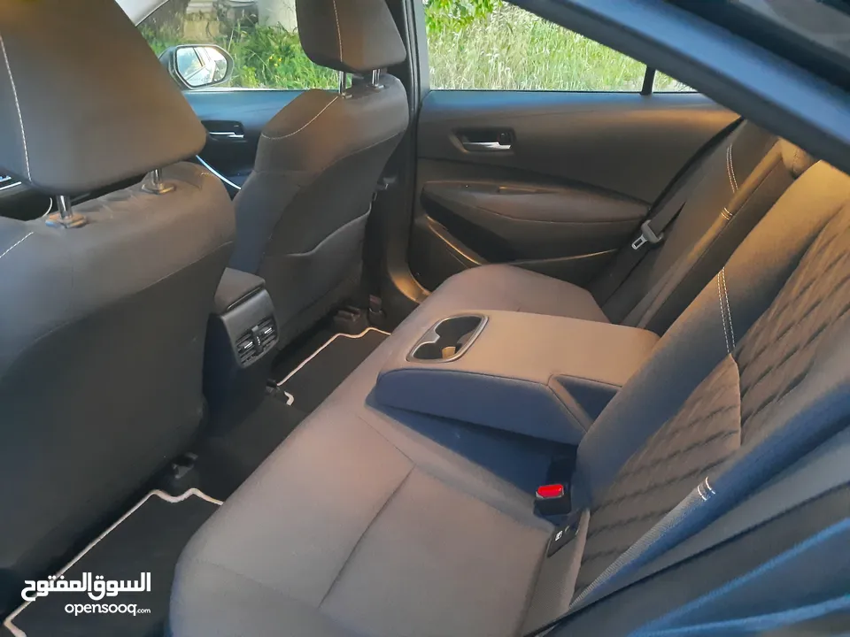 تويوتا كورولا هايبرد موديل 2023 بحالة الوكاله وارد وصيانه المركزية تويوتا .