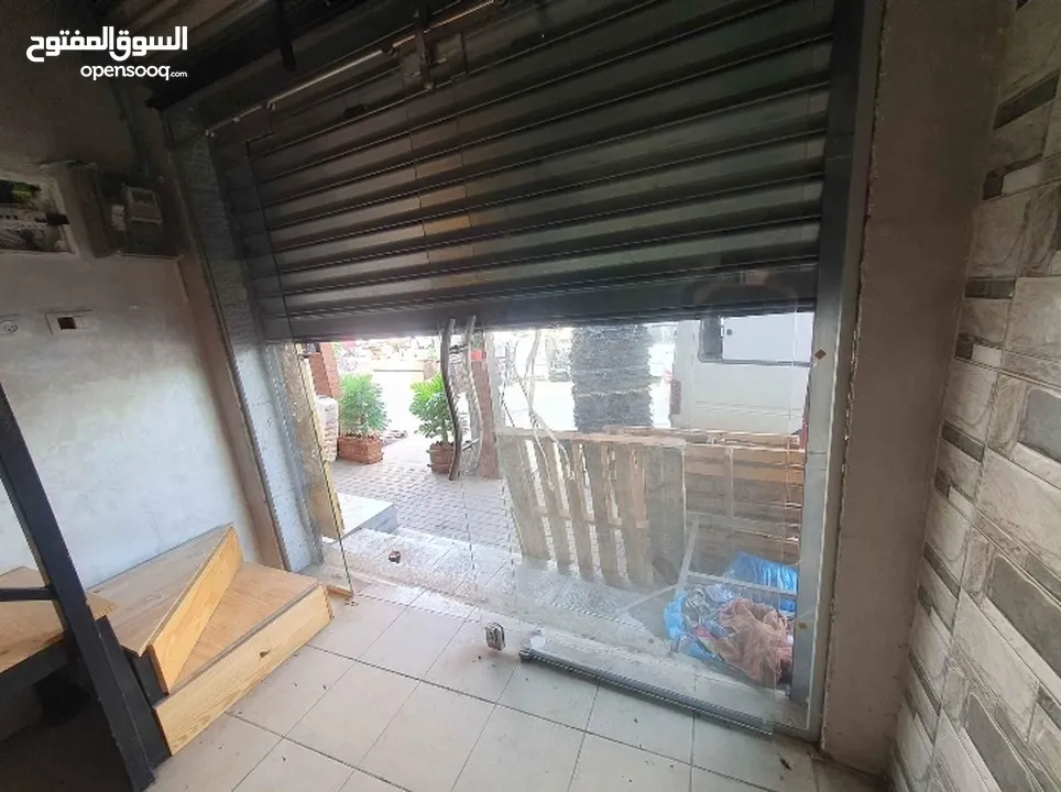 عده مطعم نظيفه استخدام قليل