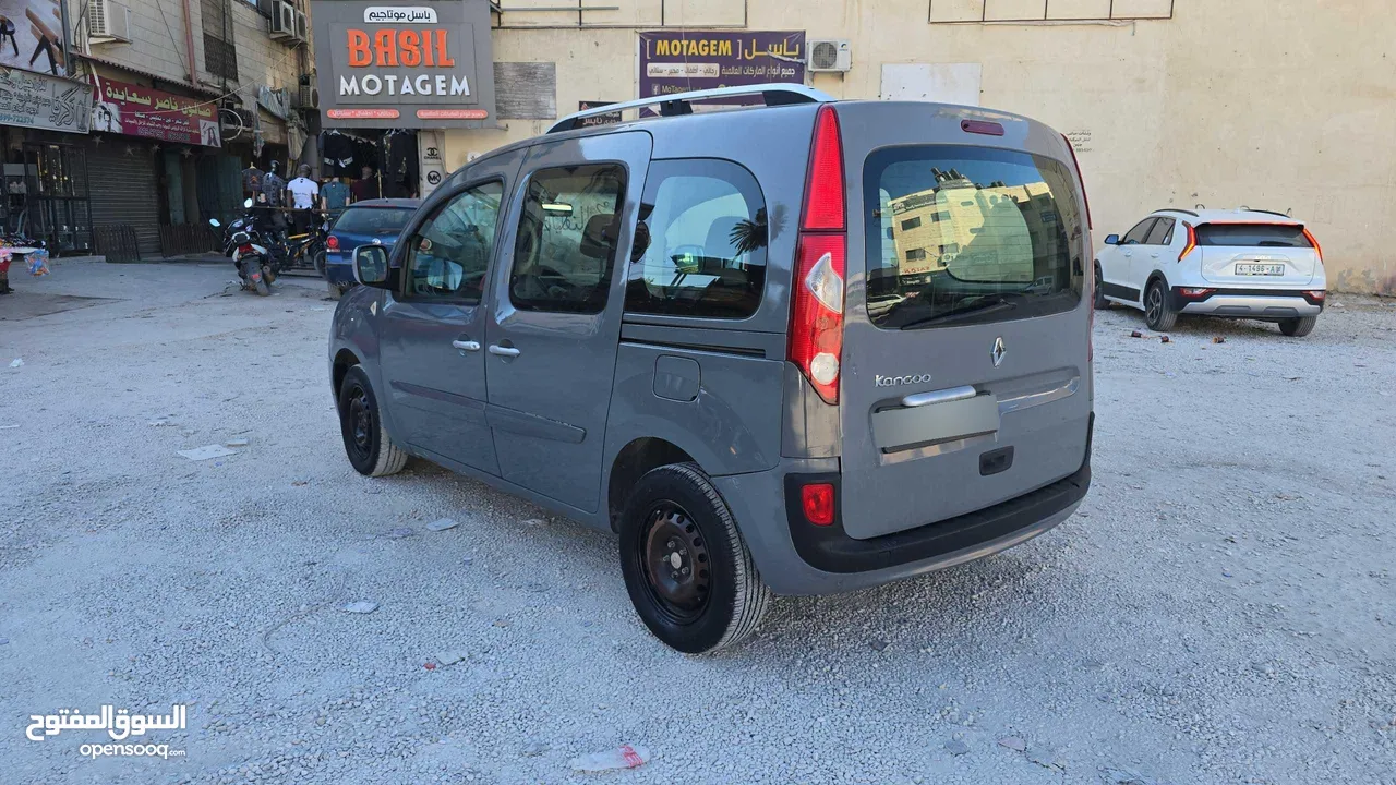 رينوا كانغوا 2012 اقتصاديه جدا جدا