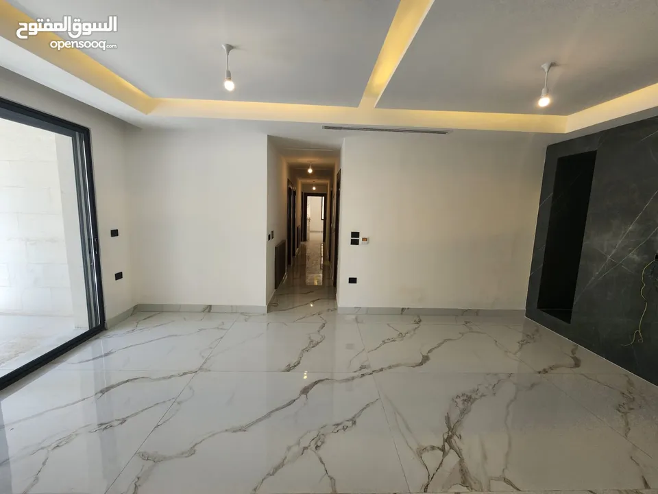 شقة فارغة للبيع في منطقة الدوار الرابع ( عدد 2 ) - ref : 14598