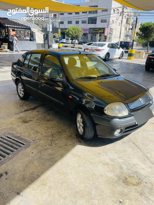 رينو كليو للبيع 2002