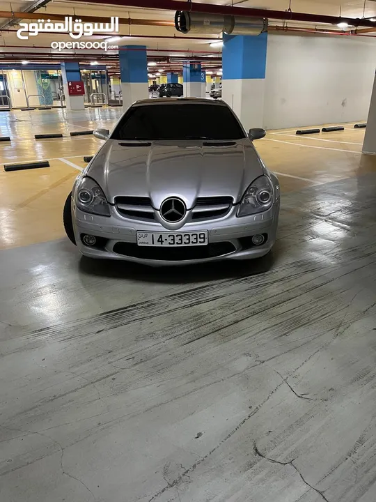 للإيجار فقط من عند ليون جروب اسعار تناسب الجميع  سيارة العشاق SLK مرسيدس