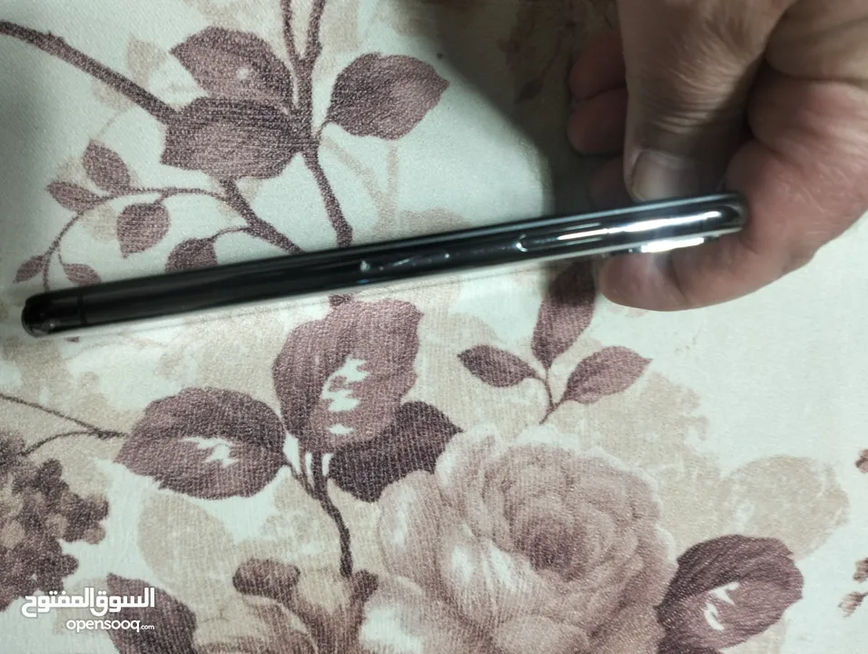 ايفون اكس ابيض لؤلءي  وكاله  ماركا الشماليه للبدل