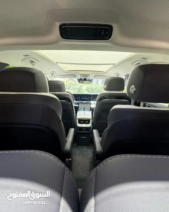 HONGQI E-HS9 2021