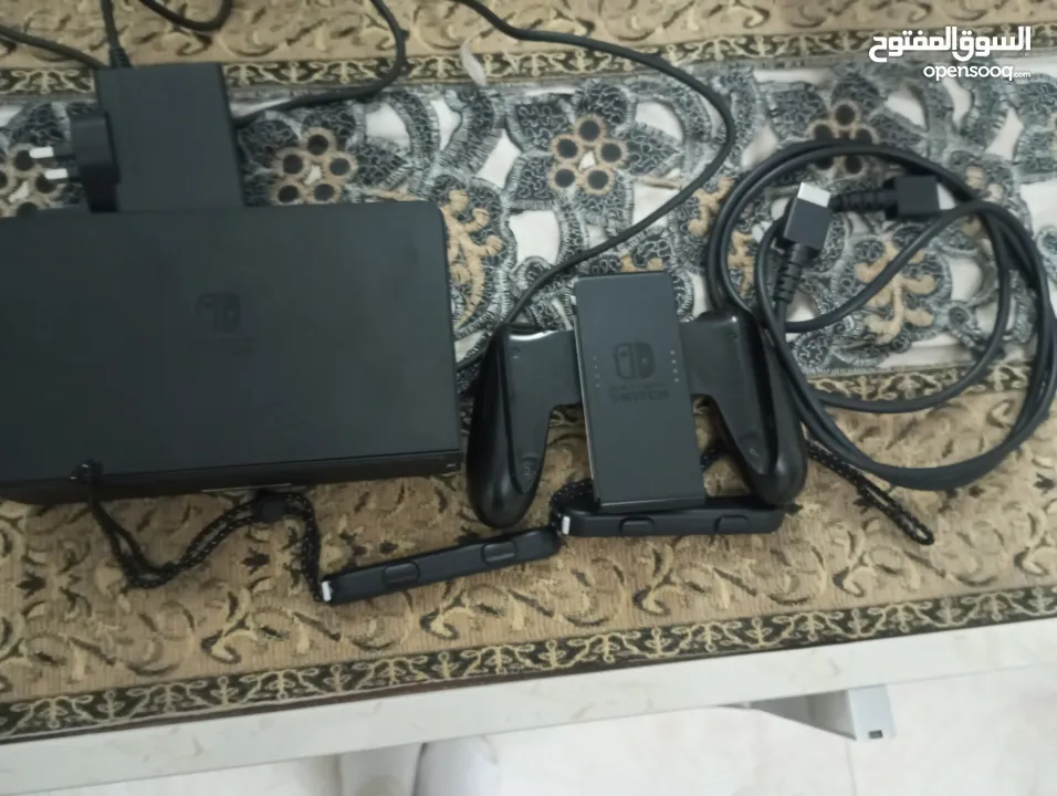 نينتندو سويتش OLED مستعمل 3 شهور جديدة مع ضمان مع الملحقات ( اكسسوارات) فقط ب 850 شيكل