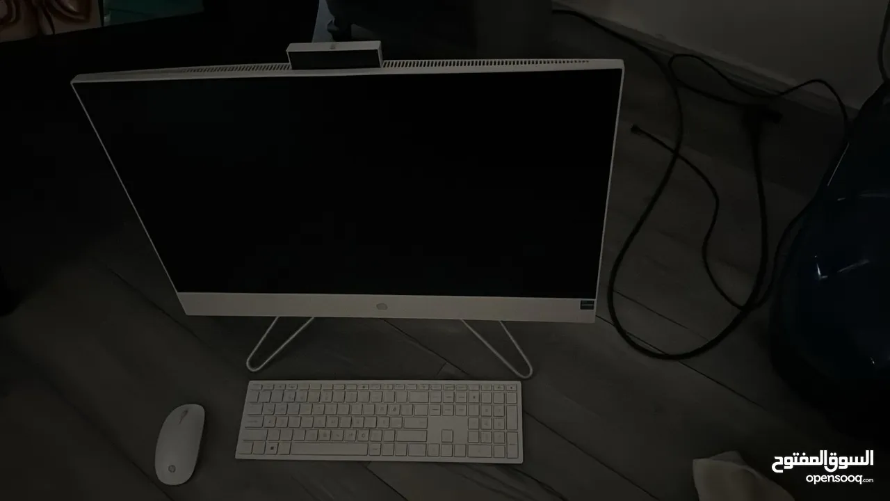 HP all in one   Hp all in one  12th gen inter(R) core (TM) i5-1235u 1.3 Ghz Ram: 8g  بحالة الجديد