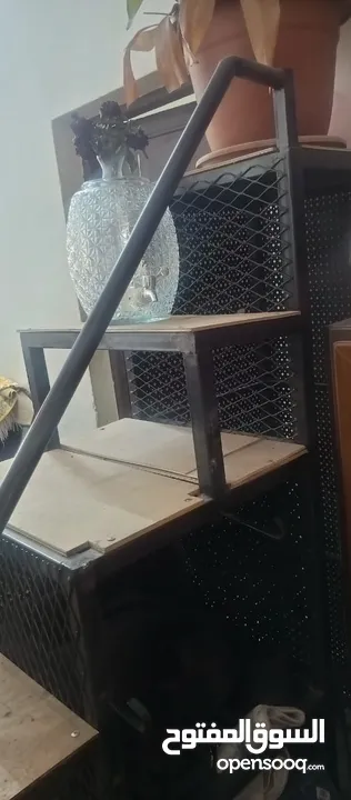 درج حديد متنقل