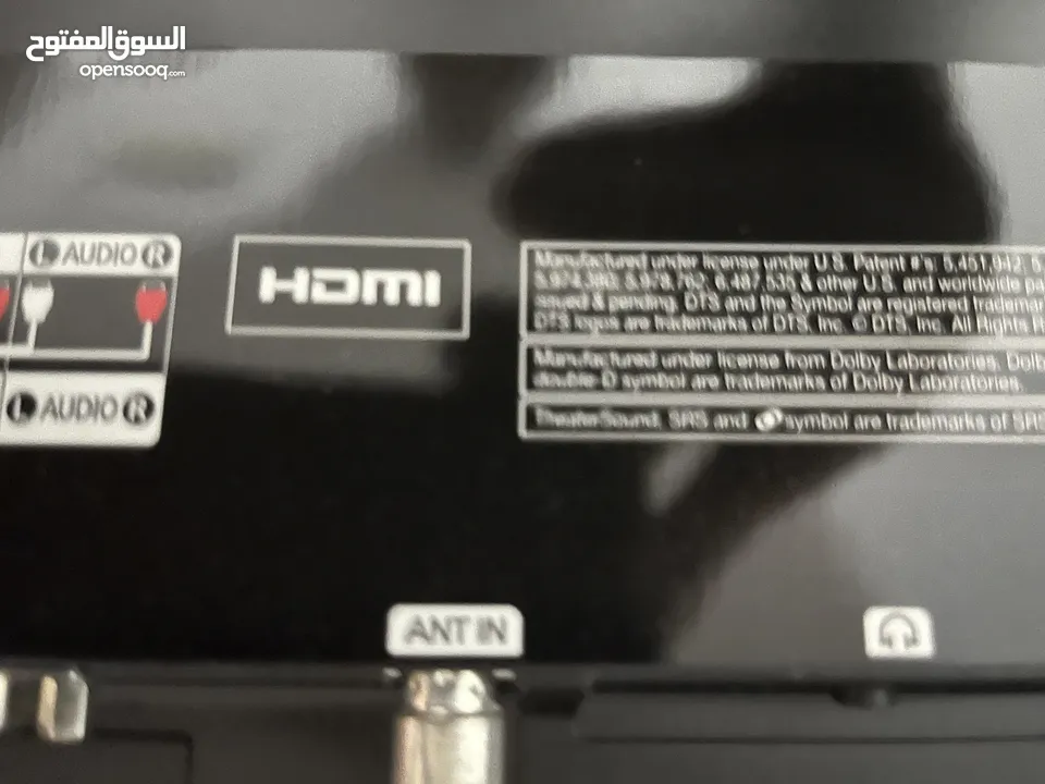 تلفزيون سامسونج 32 بوصة LED مع الطاولة للبيع
