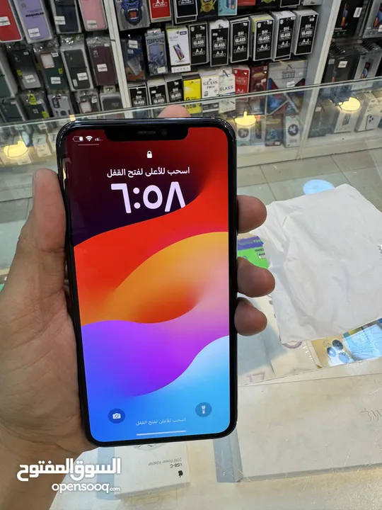 I PHONE 11 PRO MAX 256 GB USED مغير شاشة اصلية بسعر حرق