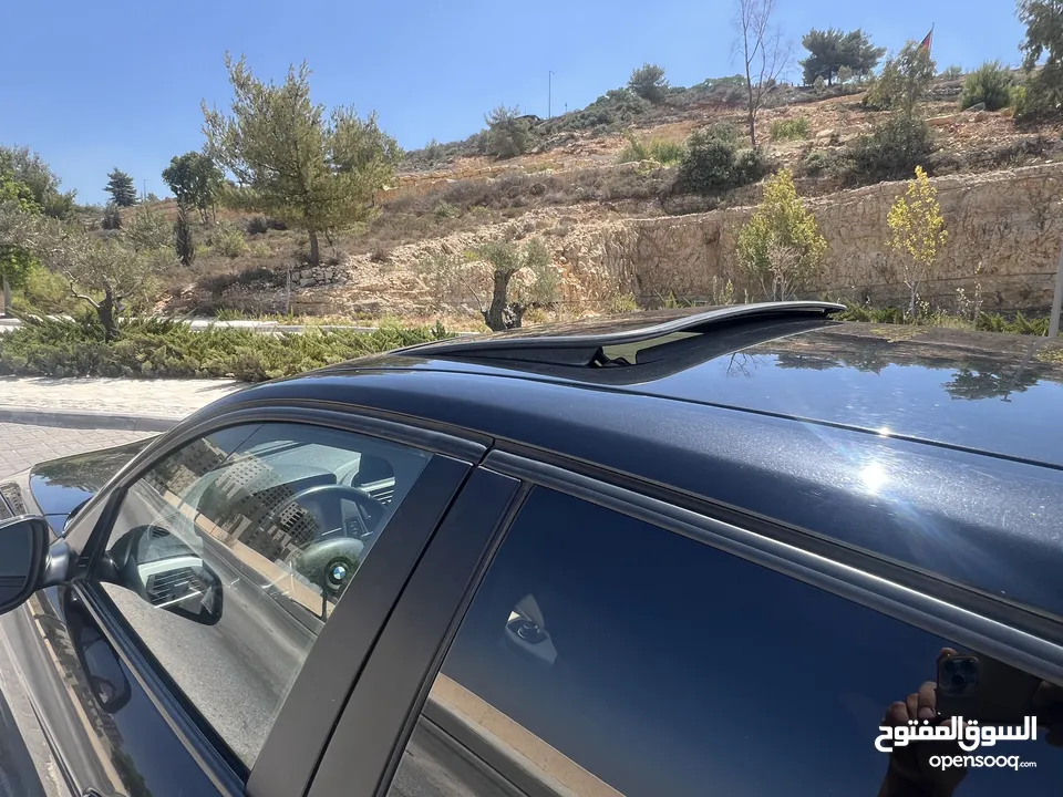 سيارة بي ام دبليو المانية من طراز BMW116i موديل 2016 \ ترخيص 2015 امكانية البيع دفعة وشيكات للجديين