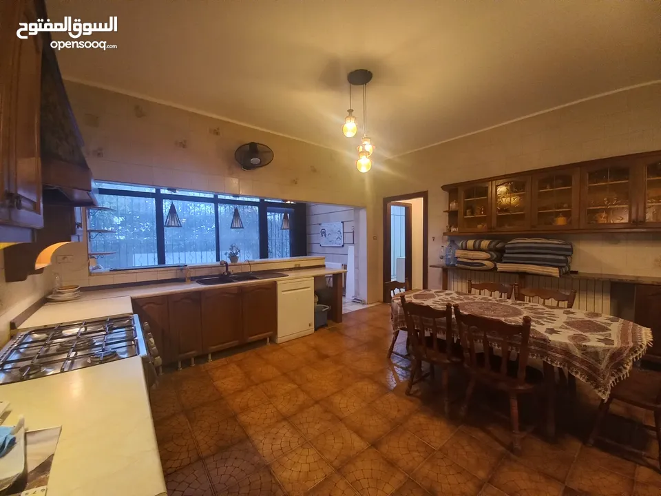 شقة مفروشة للإيجار 450م2 ( Property 18268 )-174847924