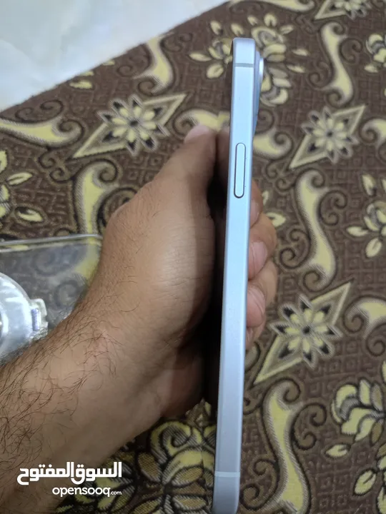ايفون 15بلص استعمال شهرين