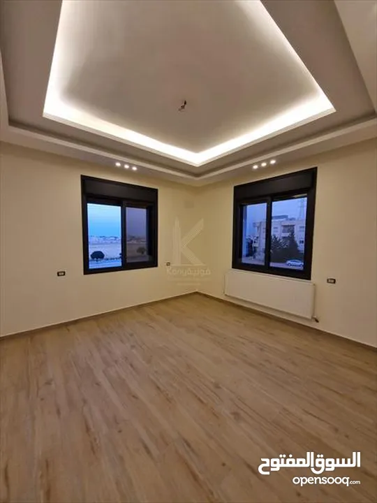 شقة مميزة للبيع في اربد - إيدون- طابق أول