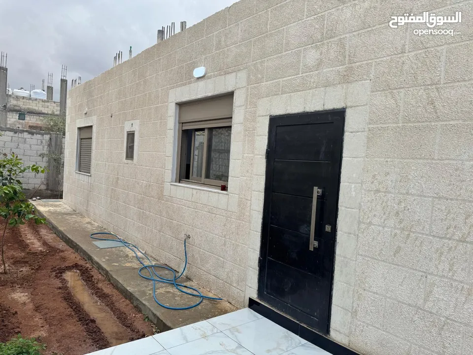 بيت للبيع مميز منطقه هادئه جدا