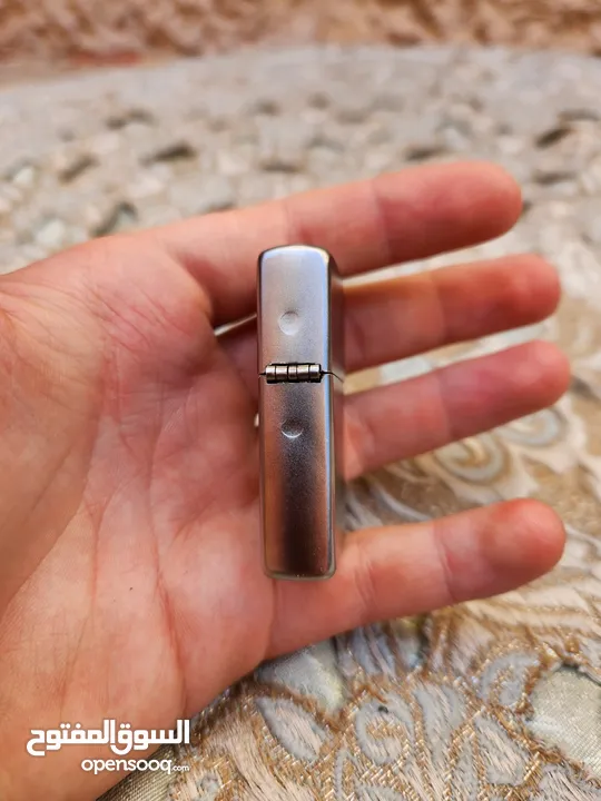 Zippo Lighter  قداحة زيبو أمريكي أصلي بحال الوكالة تقريبا جديدة غير  مستعملة.