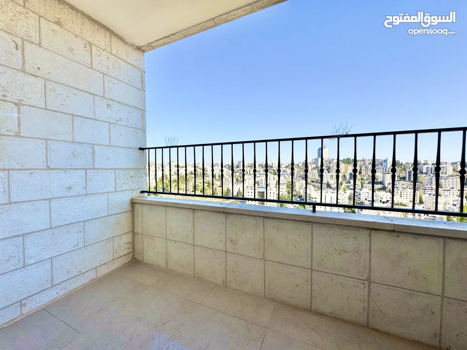 شقة للإيجار في عين منجد