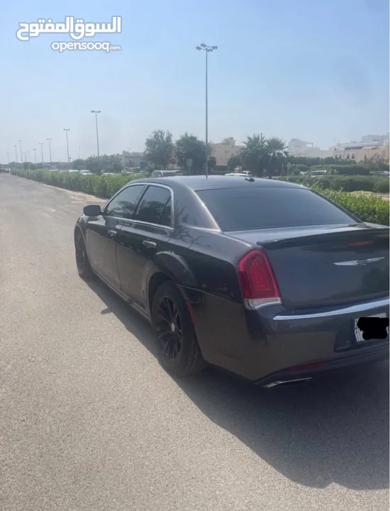 هيمي‎ كرايزلر V8 300C