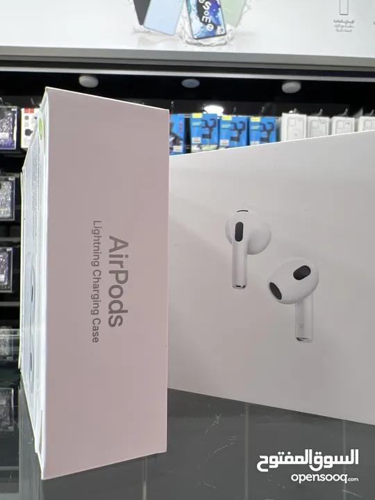 AirPods Apple 3rd generation سماعات ايفون الاصدار الثالث جديدة مسكرة بالكرتونة كفالة آبل سنة كاملة