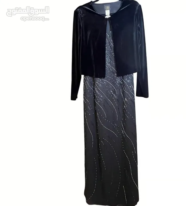 ملابس الاطفال جديدة وملابس الستات الفساتين مستعملة