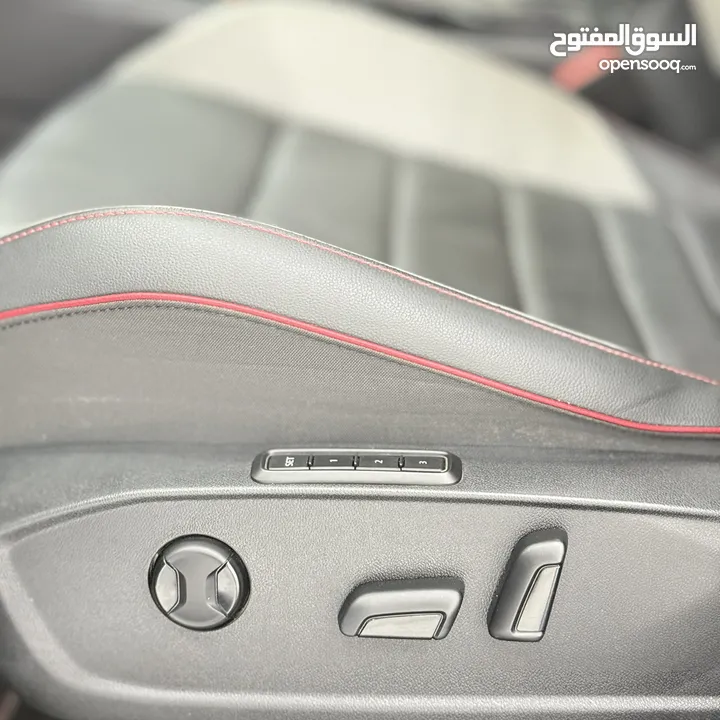 VW GOLF GTI MK8 النسخة المميزة بالسعر المميز