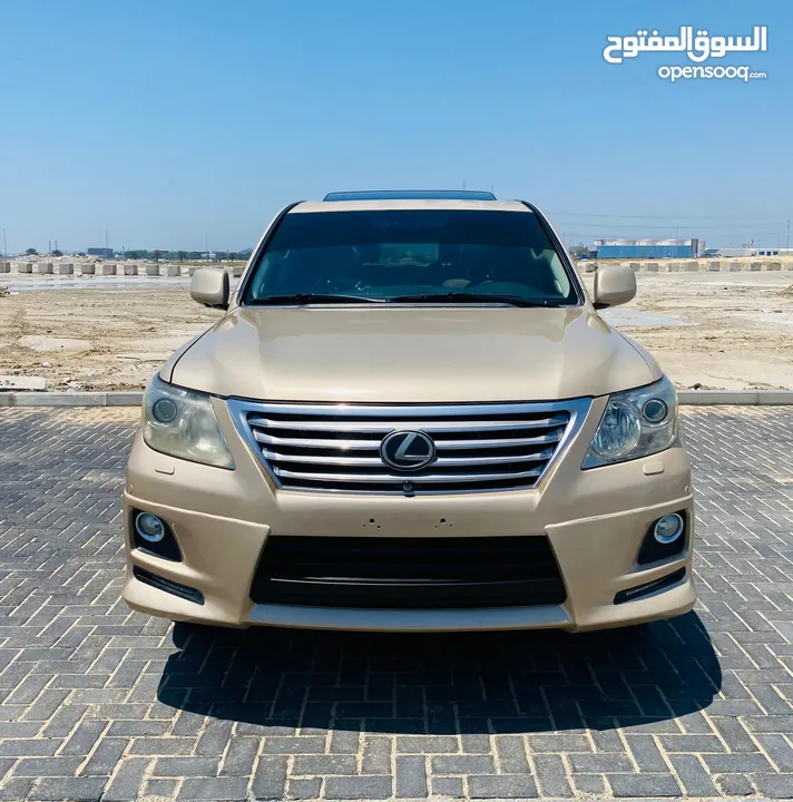 ستيشن لكزس LX570 خليجي موديل 2010