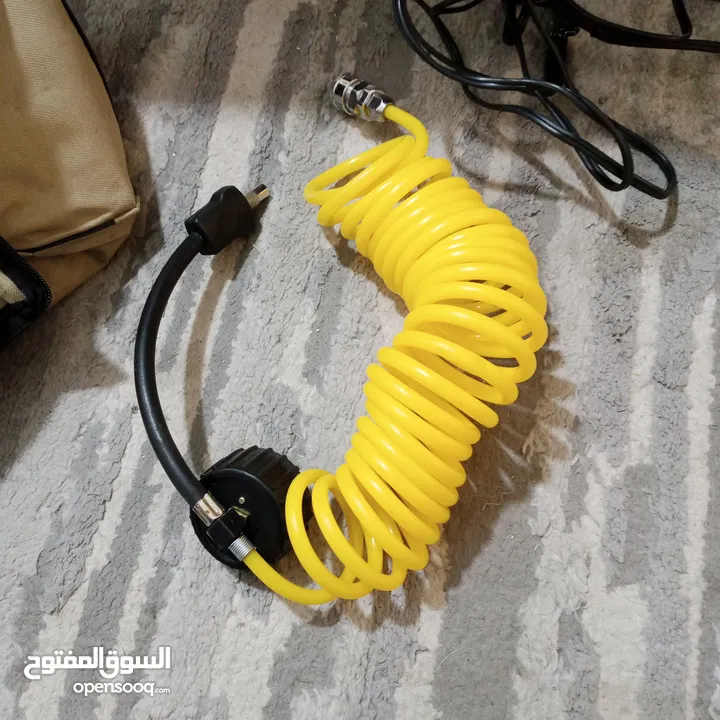 للبيع منقاخ اطارات وارد السعوديه سفاري
