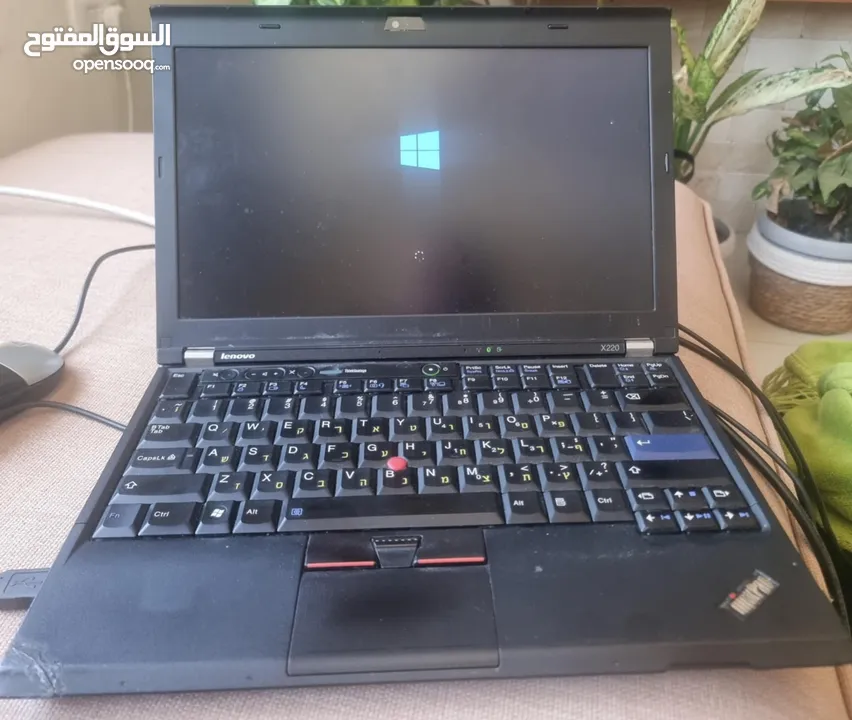 Thinkpad i5 8MB Ram بحالة جيدة جدا يعمل.على البطارية بدون شاحن 150 ش