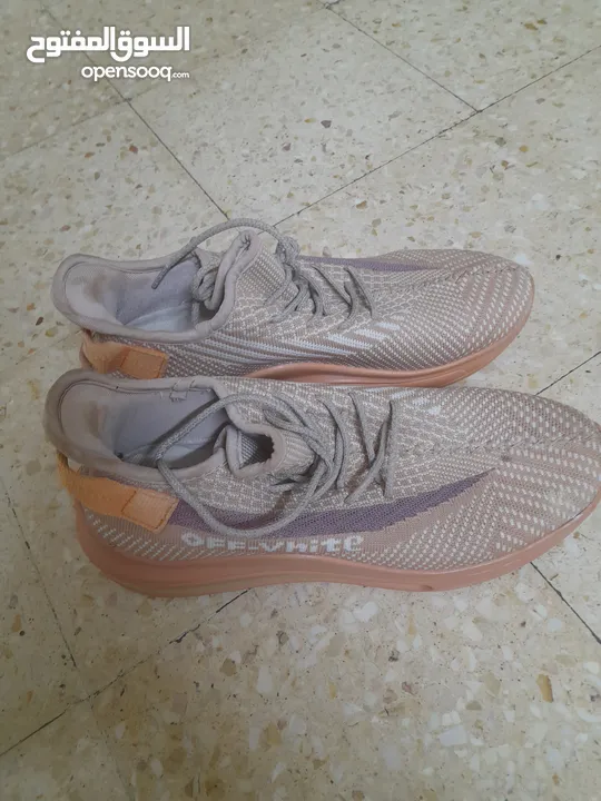بوض نضيف نوعية ممتازه مريح جدآ نمره r3