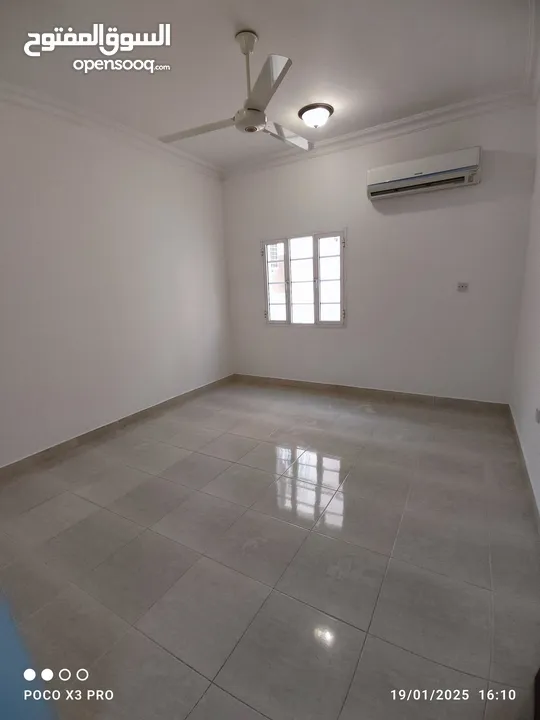 3BHK in Auzaiba for rent  شقة 3 غرف للايجار في العذيبة