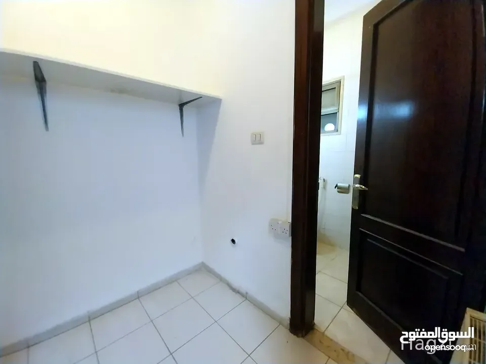 شقة للايجار في عبدون  ( Property 33878 ) سنوي فقط